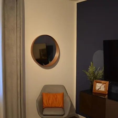 17 Apartment