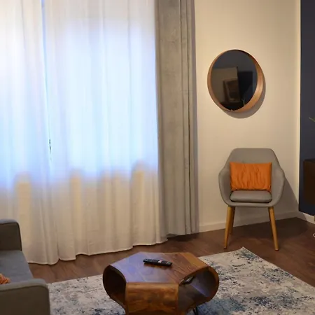 17 Apartment